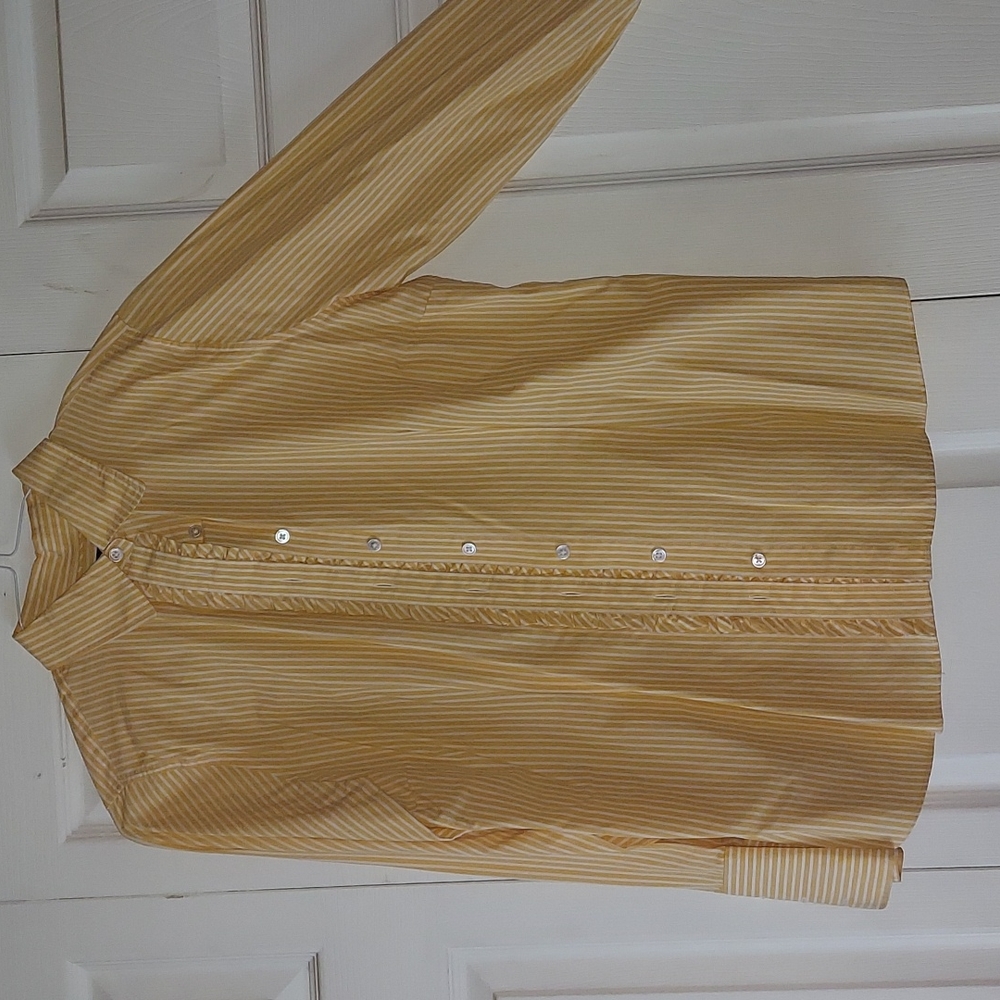 Lands End button down fitted blouse